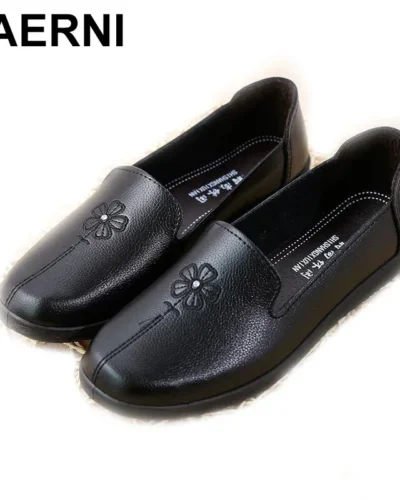 YAERNINew autumn pu leather women moccasins flat shoes embroidered moms flat shoes ballerina shoes casual shallow boat soft shoe