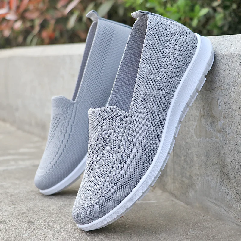 Old Beijing Cloth Shoes, Women's New Spring/Summer Casual Single Shoes, Soft Sole, Mid to Old Age Mom Flat Shoes, 2024 - Image 2